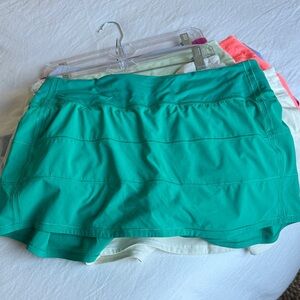 Lululemon pace rival mid rise skirt. Size 8 regular